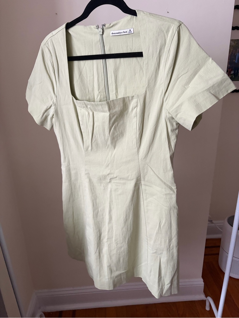 Abercrombie & Fitch Pale Green Square-Neck Short Sleeve Top size M